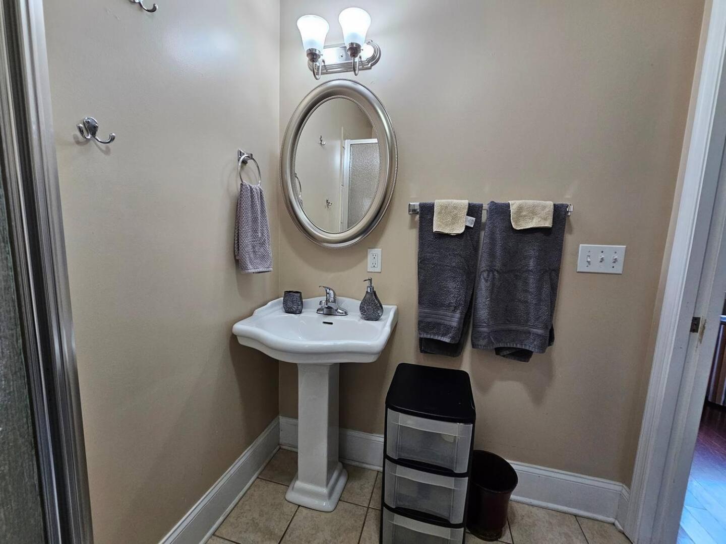 Two Story Queen Primary Towson Luaran gambar